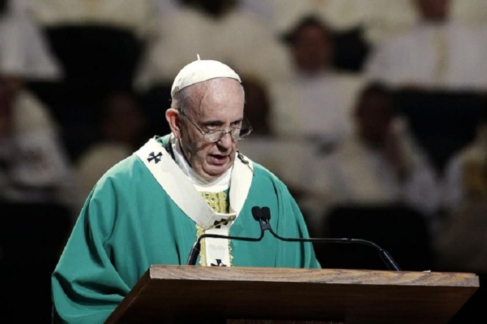 Svet je u ratu, a Božić je obična šarada! Papino dramatično upozorenje