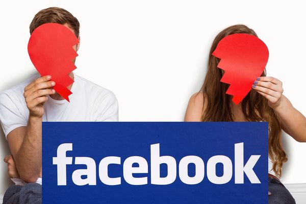 Prebolite svoje bivše uz pomoć... Fejsbuka (FOTO)