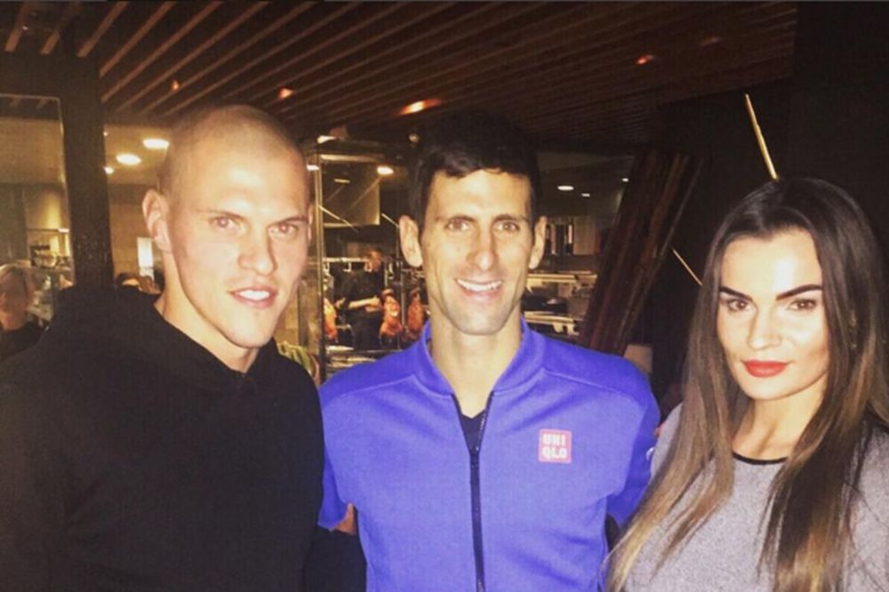 Fudbaler Liverpula oduševljen što je upoznao Noleta: Kakva čast, majstore, hvala za sliku! (FOTO)