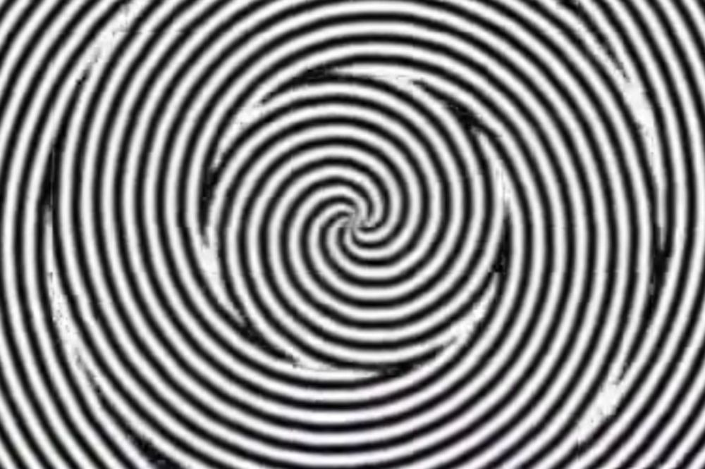 Da li smete? Gledajte u centar kruga 30 sekundi, a onda sledi iznenađenje! (VIDEO)