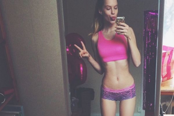 Manekenki od 30 kila rekli da je predebela! Evo kako im je uzvratila! (FOTO)