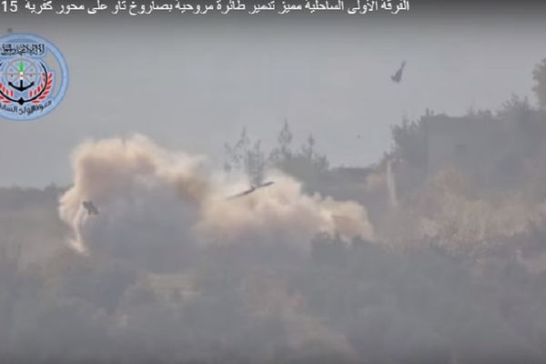 Islamisti objavili snimak uništenja ruskog helikoptera, poginuo vojnik! (VIDEO)