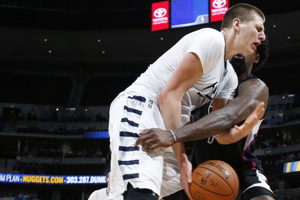 Jokić dovodio do ludila Džordana i Amerikance podsetio na Stojakovića! (VIDEO)