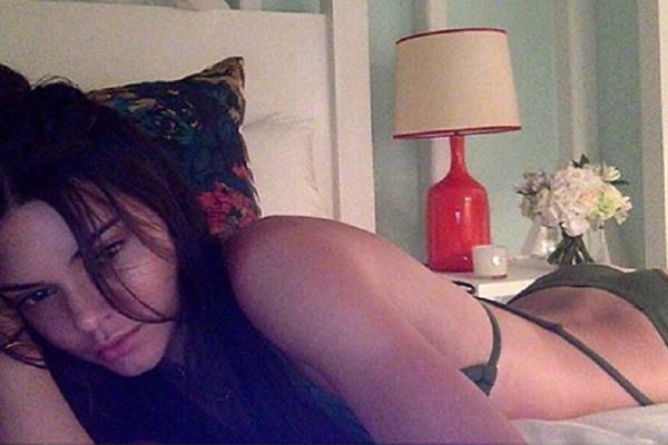 Šta to beše kultura? Kendal Džener ne prestaje da šokira vulgarnostima! (FOTO)