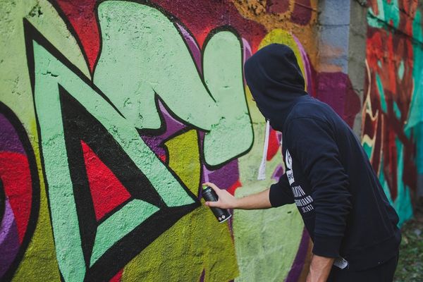 Klinci objasnili: Spektakularni murali o kojima bruji ceo Beograd! (FOTO)