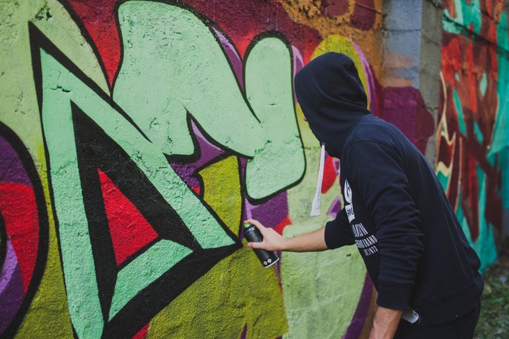 Klinci objasnili: Spektakularni murali o kojima bruji ceo Beograd! (FOTO)