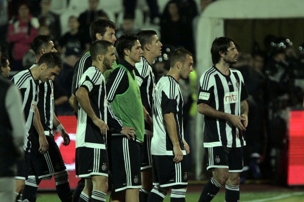 Partizan otputovao u Holandiju sa 1 štoperom i 4 beka na megdan Alkmaru!