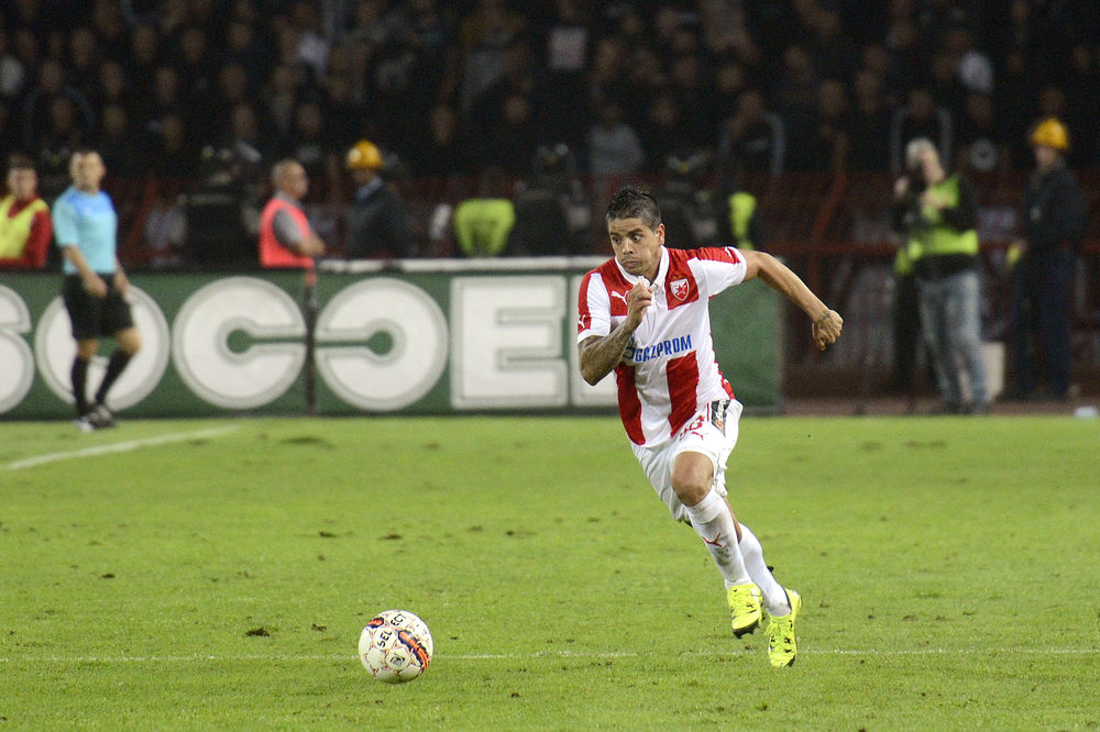 Šampionska kafa za Zvezdinog Argentinca: Barmen u kafiću iznenadio Ibanjeza (FOTO)