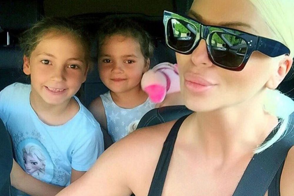 Povukle na mamu: Ovakav stil imaju ćerke Jelene Karleuše (FOTO) (VIDEO)
