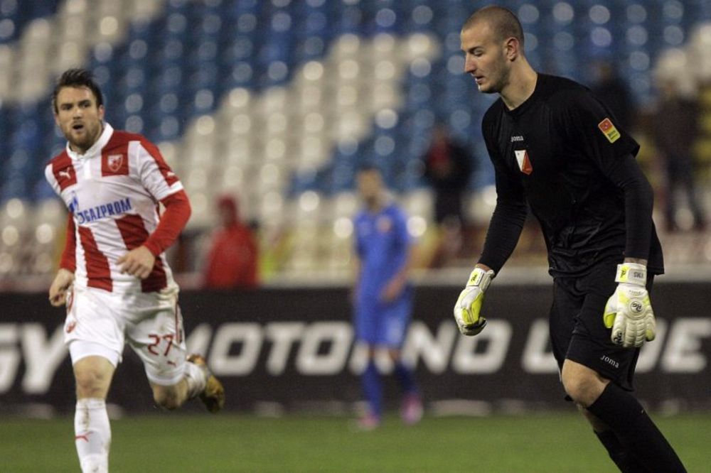 Srbin napustio Mančester junajted: Radna dozvola mu prekinula karijeru na Old Trafordu!