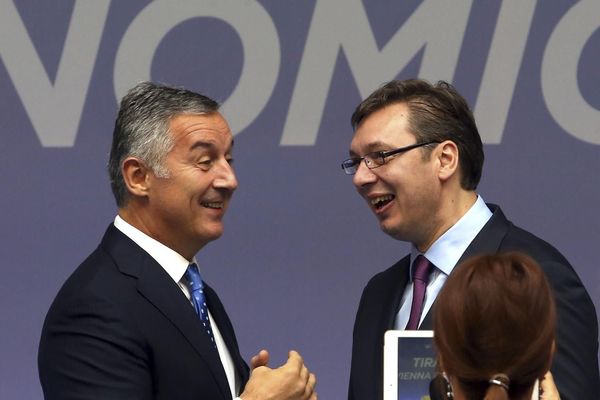 Vučić pitao Mila da kupi Luku Bar: Đukanović rekao da nema ništa protiv!