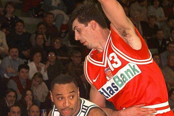 Bivši reprezentativac Jugoslavije pušten iz zatvora posle 4 godine!