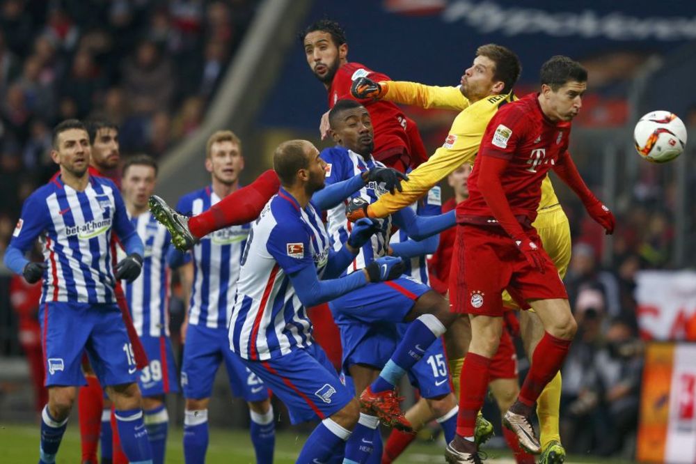 Bajern bez greške, Verder tone sve dublje, Borusija umalo da izgubi od fenjeraša! (VIDEO)