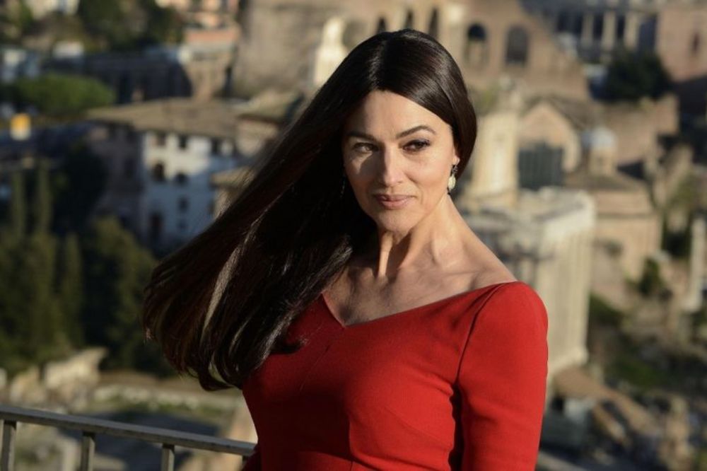 Jedna je Monika Beluči: ženstvena, sofisticirana, prefinjena, zavodljiva  (FOTO)