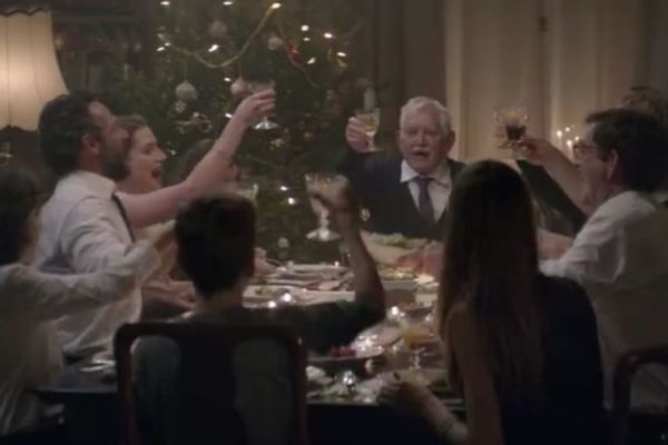 Živ je deda, umro nije: Genijalna reklama koja pogađa pravo u srce! (VIDEO)