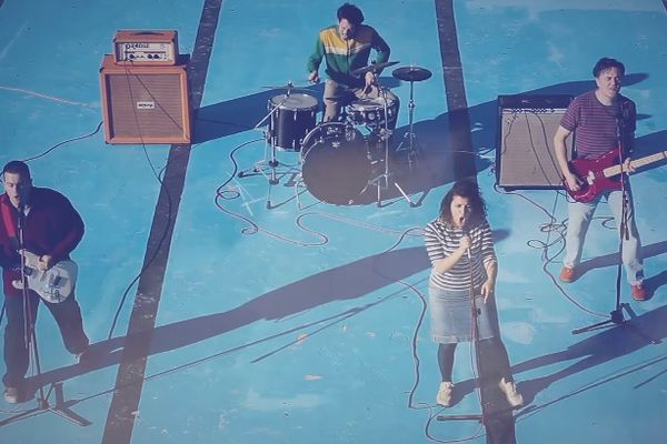 Friško: Oružjem protivu otmičara imaju novi spot! (VIDEO) (FOTO)