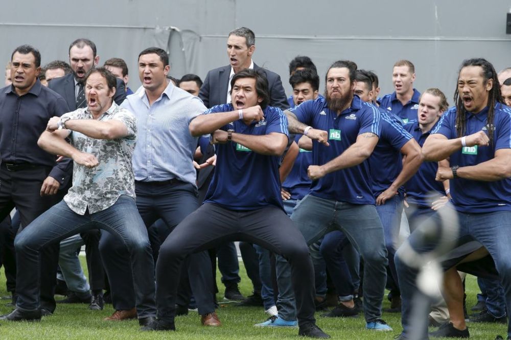 Poslednja haka za najboljeg: Saigrači odigrali ples koji je naježio sve na sahrani! (VIDEO)