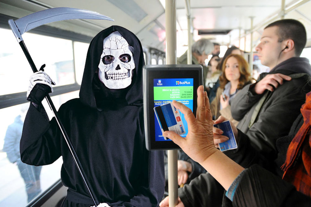 Šta sve može da vam se desi ako ne otkucate Bus Plus? (MEME)