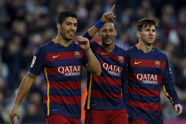 Kome ide nagrada o kojoj svaki fudbaler sanja: Mesiju, Ronaldu ili Nejmaru prvi put! (VIDEO)