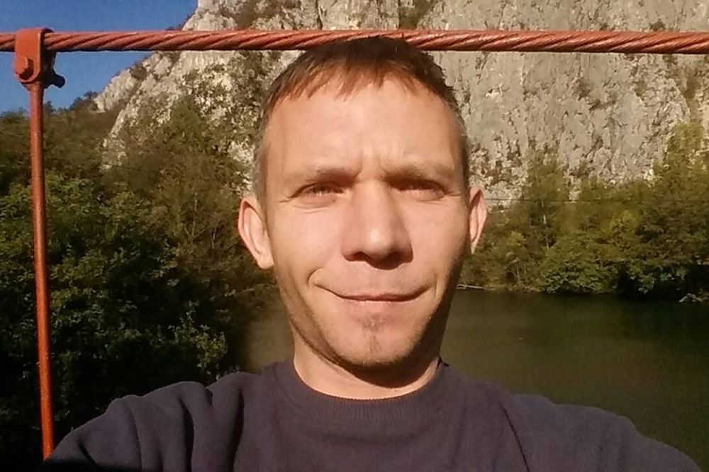 Rekao sam zubaru da imam HIV, a on meni: Marš, stoko sidaška! (FOTO)