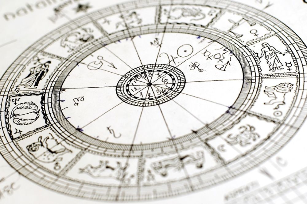 Ženite je odmah: Ovo je idealna žena za vaš horoskopski znak (GIF)