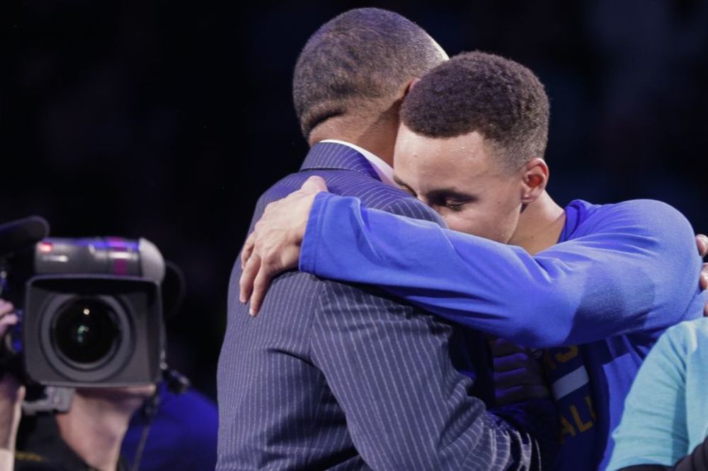 Kari upropastio svom ocu veče, Kobi kao nekada, Jokić opet dobar! (VIDEO)