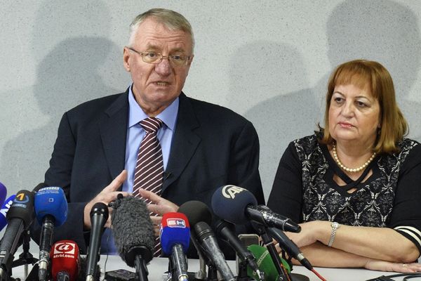 Radikalno NE! Šešeljevi saborci se neće dobrovoljno predati Hagu!