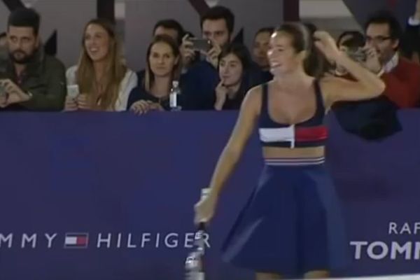 Što više poena osvoji Nadal, manekenke se više skidaju! (VIDEO)