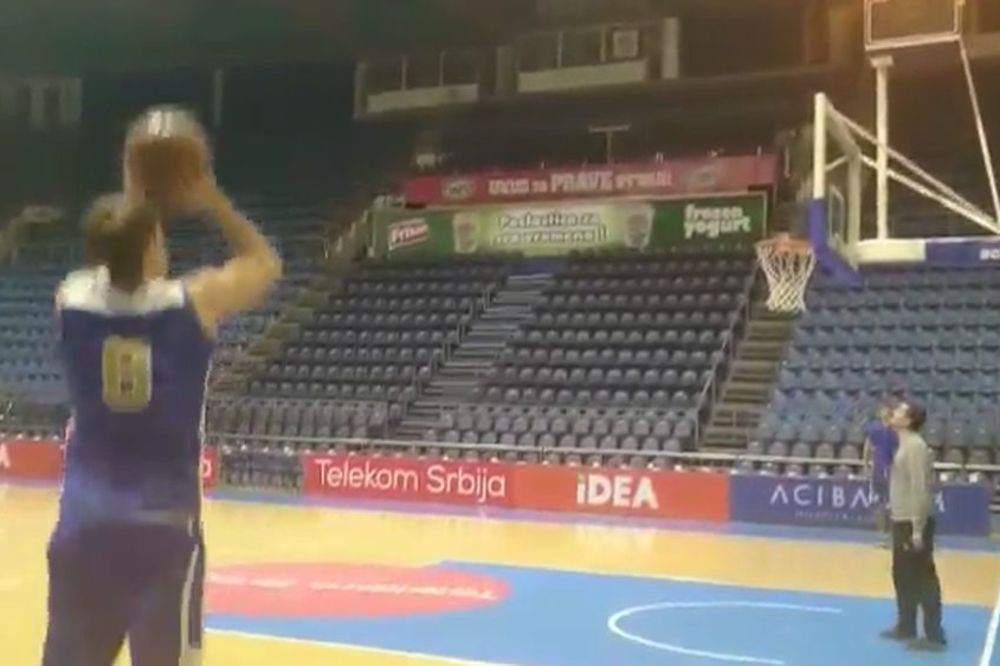 Crveno-beli, čuvajte se Koponena: Finac kao blesav šutira trojke i ne ume da promaši! (VIDEO)