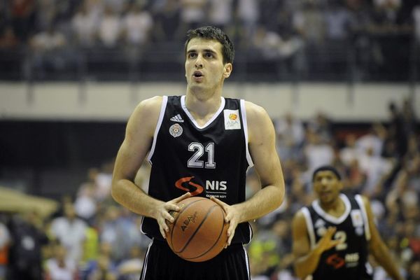 Prve prognoze bile su pogrešne, Andrić će morati na dužu pauzu!