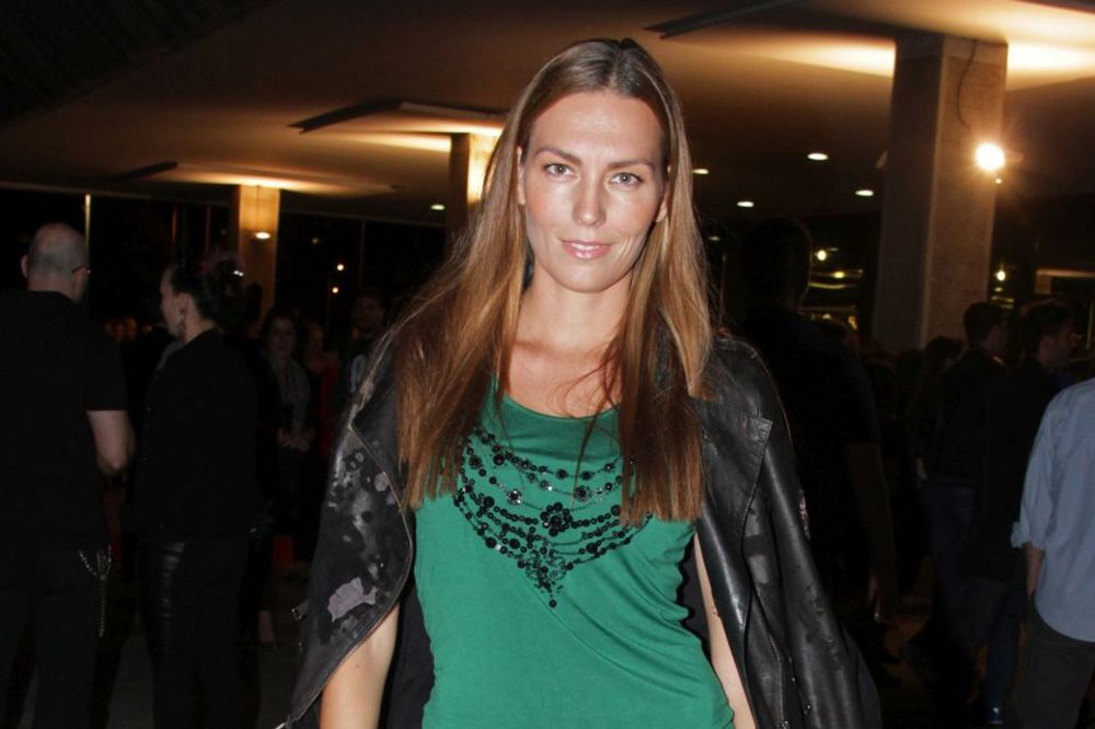 Kalina Kovačević se razvodi, ali ne kao neke dame s naše estrade! (FOTO)