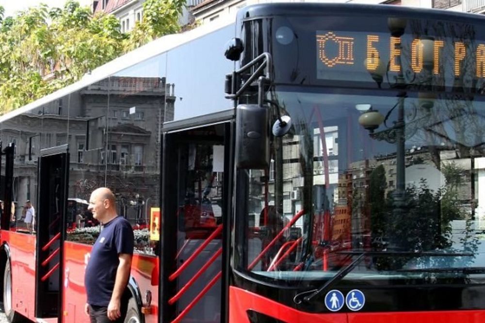 Heroj dana: Spasao malu kucu od smrzavanja na jednostavan i divan način (FOTO)