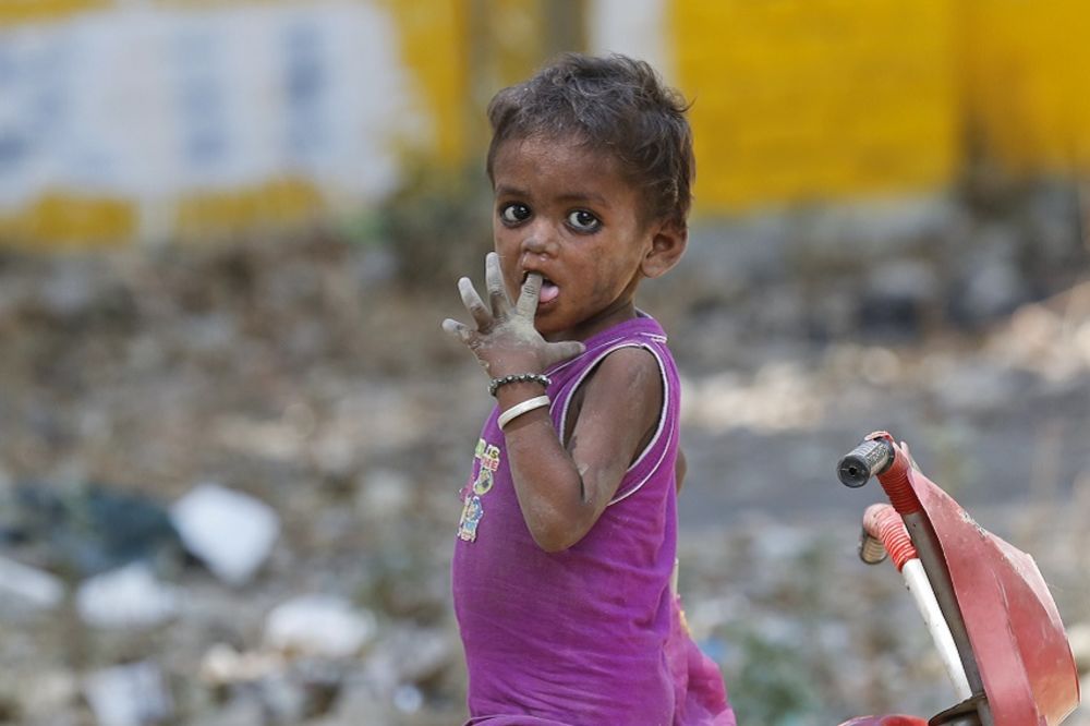 Video je gladno dete i upitao je Boga kako to dopušta, a onda je dobio odgovor!