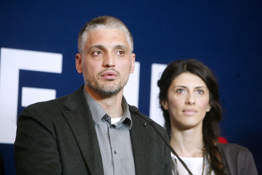 Svi znamo kako je zgodna Čedina žena: Pogledajte kako tek izgleda njegova ćerka! (FOTO)