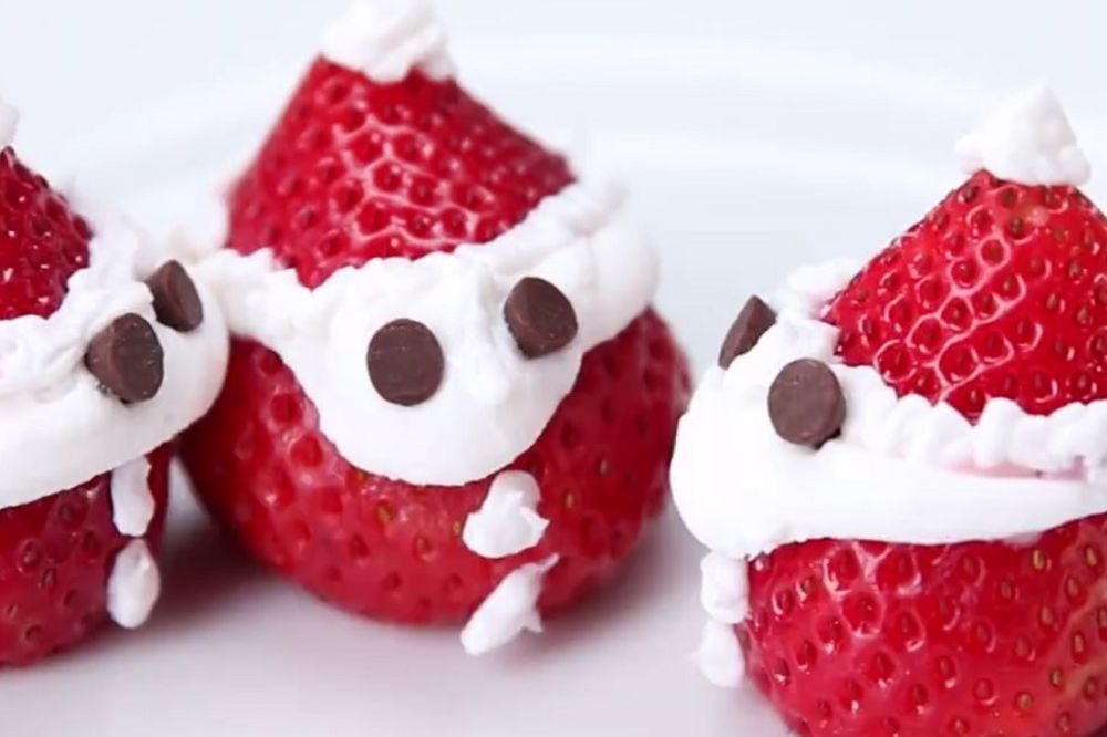 Novogodišnji Deda Mrazići od jagoda navući će vam osmeh na lice (RECEPT) (VIDEO)