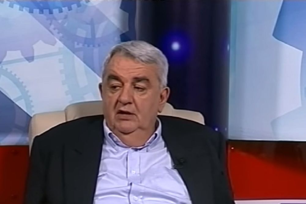 Bez gaća pred Kolindom: Hrvatskom političaru spale pantalone dok se slikao! (FOTO)