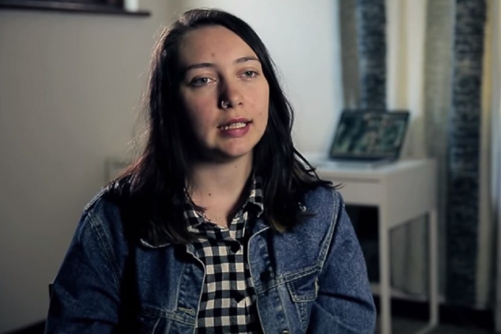 Ispovest očajne tinejdžerke: Imam 19 godina i zavisna sam od porno filmova! (VIDEO)