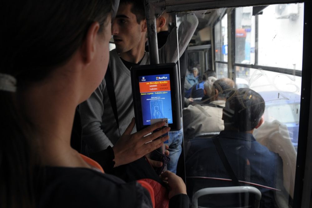 Bus plus kartica vam više ne treba! Evo kako ćete ubuduće moći da plaćate prevoz