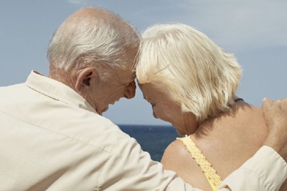 Starica (91) umrla nakon divljeg seksa sa oženjenim komšijom!