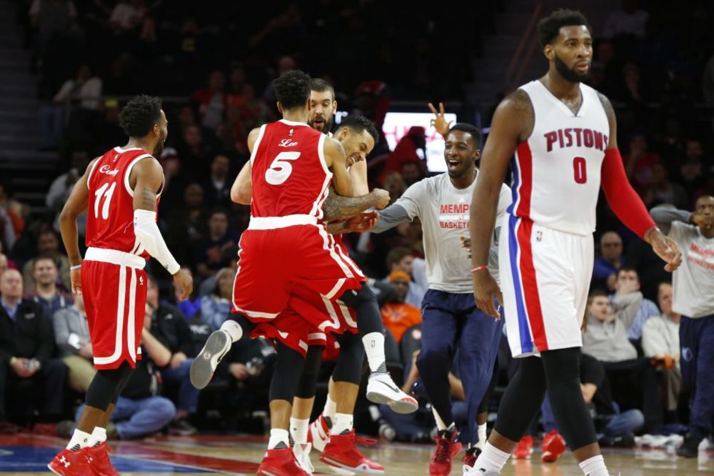 Trojka sa pola terena za pobedu Memfisa, Bobi opet venuo na klupi, Bjelica ispod očekivanja! (VIDEO)