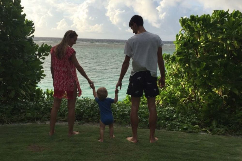 Novakovo i Jelenino zlato: Đokovići dirljivom fotkom objavili kraj odmora! (FOTO)