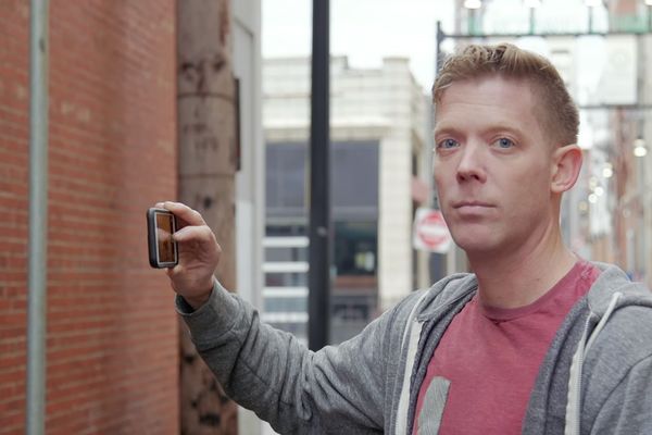 Potresna ispovest Instagram muževa: Nekad smo jeli našu hranu, sad je samo slikamo! (VIDEO)