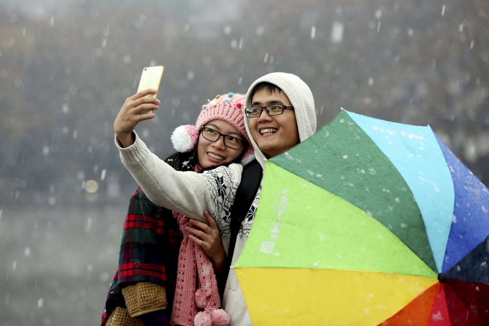 Pokaži mi selfi i reći ću ti odakle si: Otkriveno kakve fotke vole različite nacije! (FOTO)
