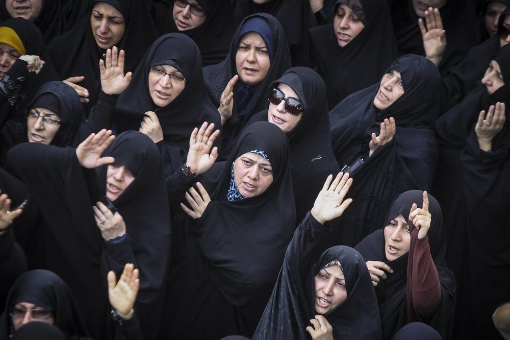 One bar imaju za koga da glasaju! Žene u Saudijskoj Arabiji danas prvi put na izborima!
