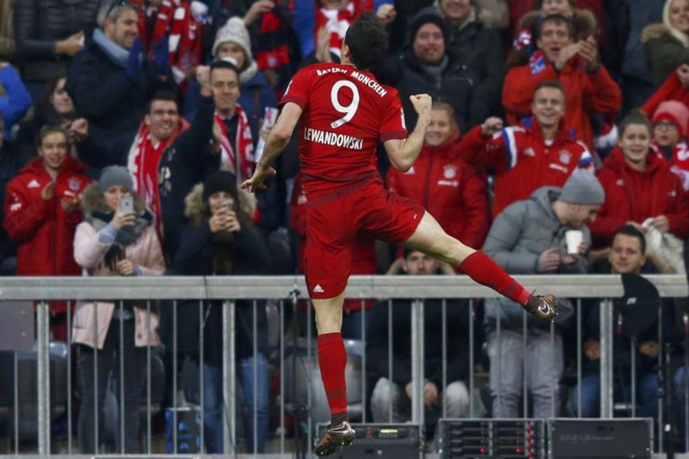 14. trijumf Bajerna, 15. gol Levandovskog (FOTO)  (VIDEO)