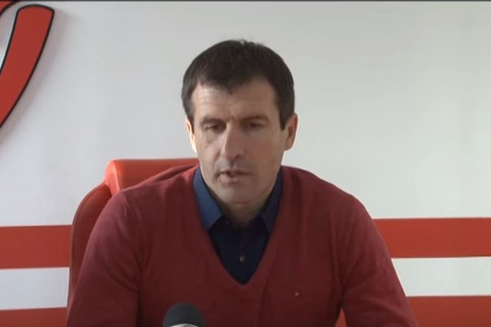 Užas srpskog fudbala: Treneru psovali mrtvo dete, dok mu sin sedi pored! (FOTO) (VIDEO)