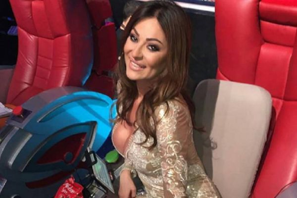 Pohotna Ceca u spavaćoj sobi! Dugo nas nije počastila ovako provokativnim izdanjem! (FOTO)