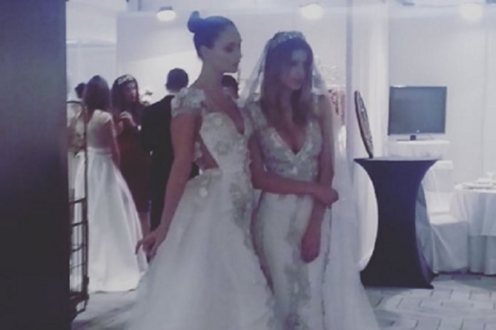 Razvalili je hejteri: Ana Nikolić hoće da se uda, ali nema za koga! (FOTO)