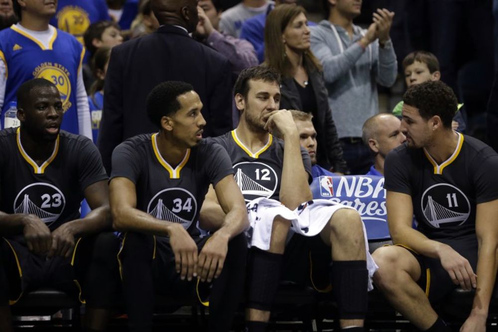 Opšta ludnica: Kako su NBA zvezde doživele prvi poraz Golden Stejta (VIDEO)