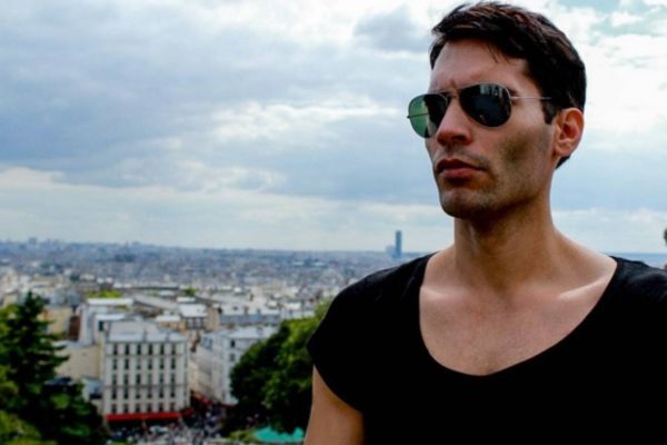 Za Tihim su uzdisale sve žene, a sada im dah oduzima njegov sin (FOTO)